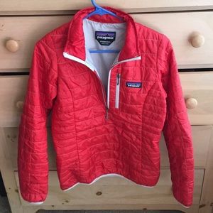 *RARE* Patagonia nano puff pullover